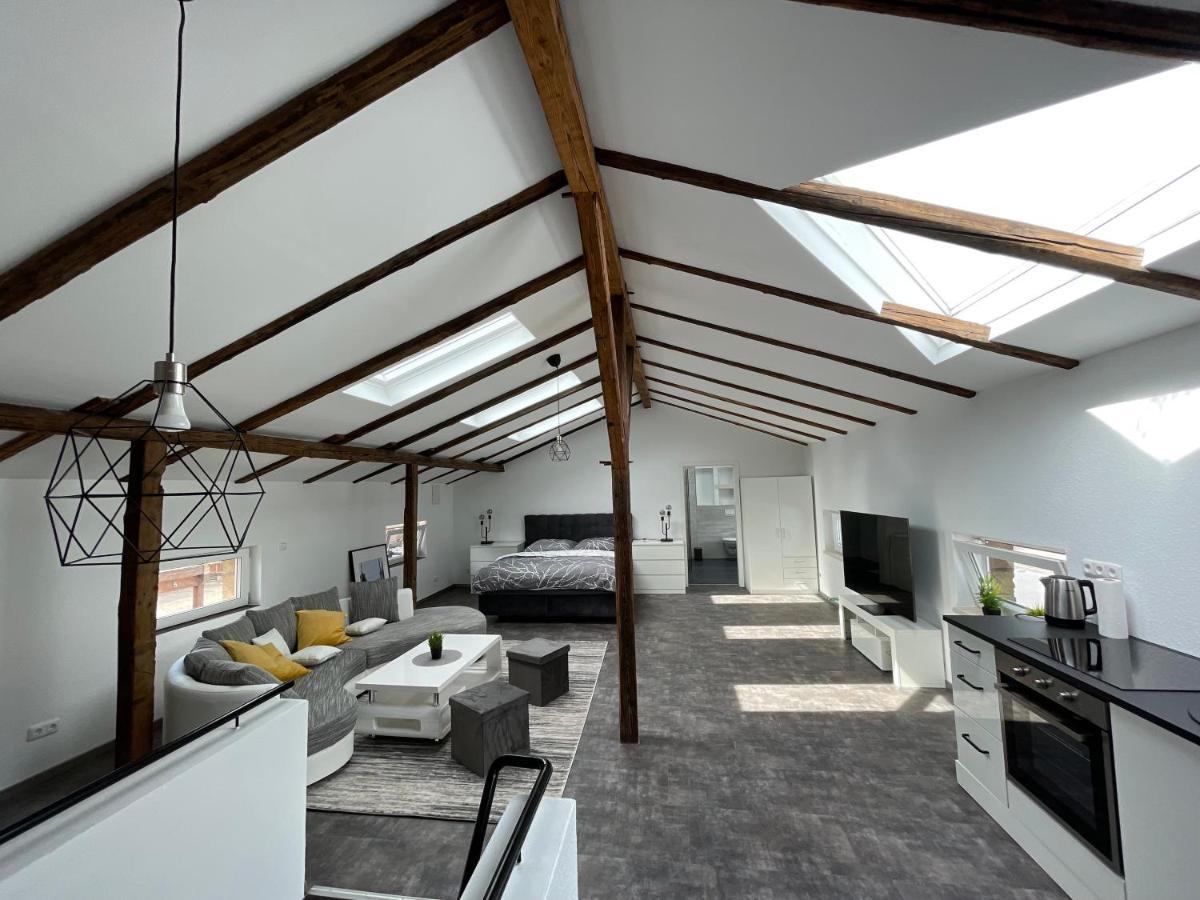Gleis 13 - The Loft Im Ehemaligen Lokschuppen Apartamento Bückeburg Exterior foto